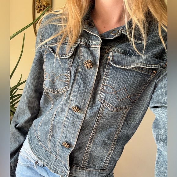 CAbi Blue Jean Jacket with Unique Buttons - Picture 3 of 11